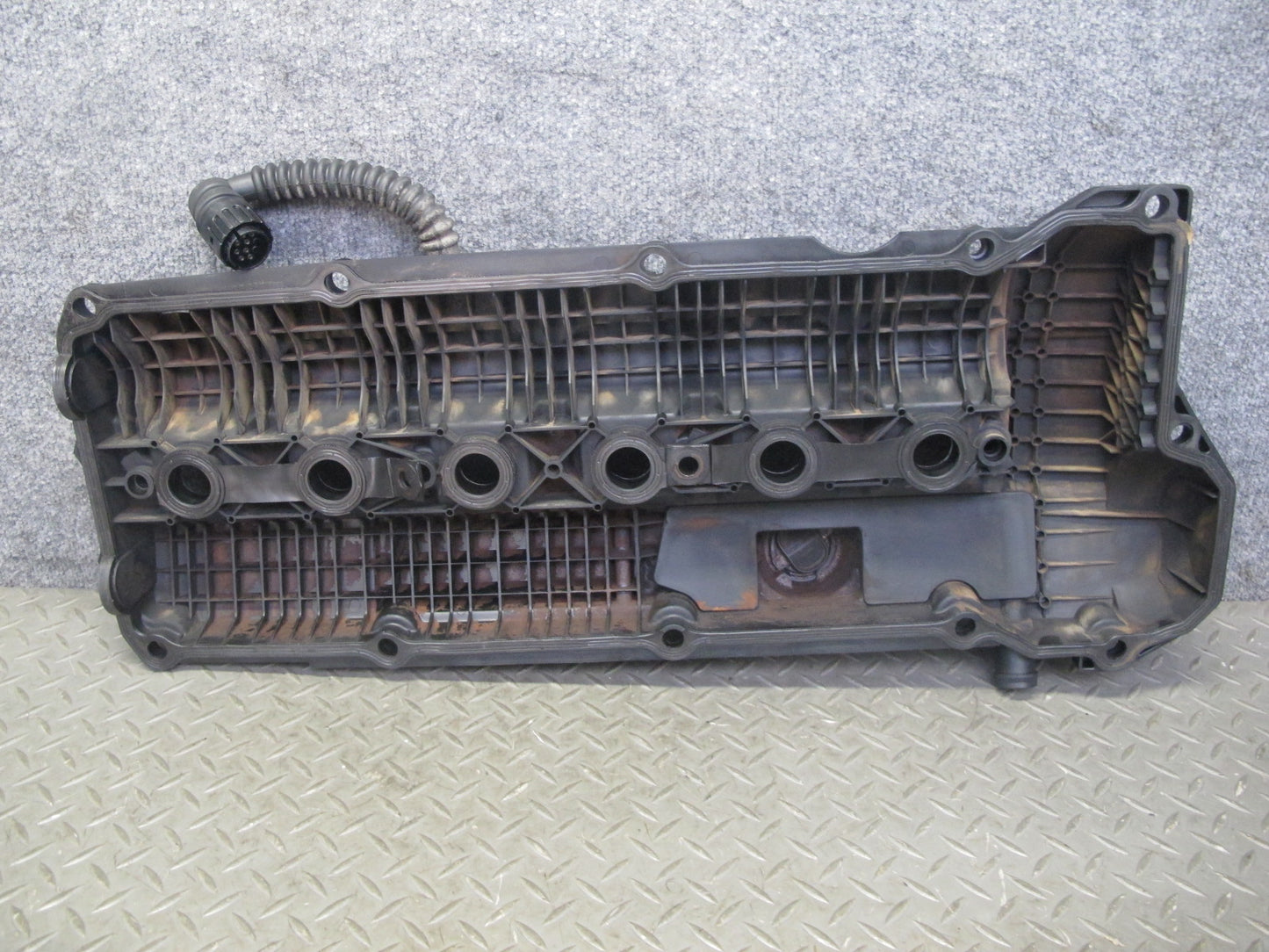 96-99 BMW E36 E39 Z3 M52 Engine Cylinder Head Valve Cover 1703341 OEM