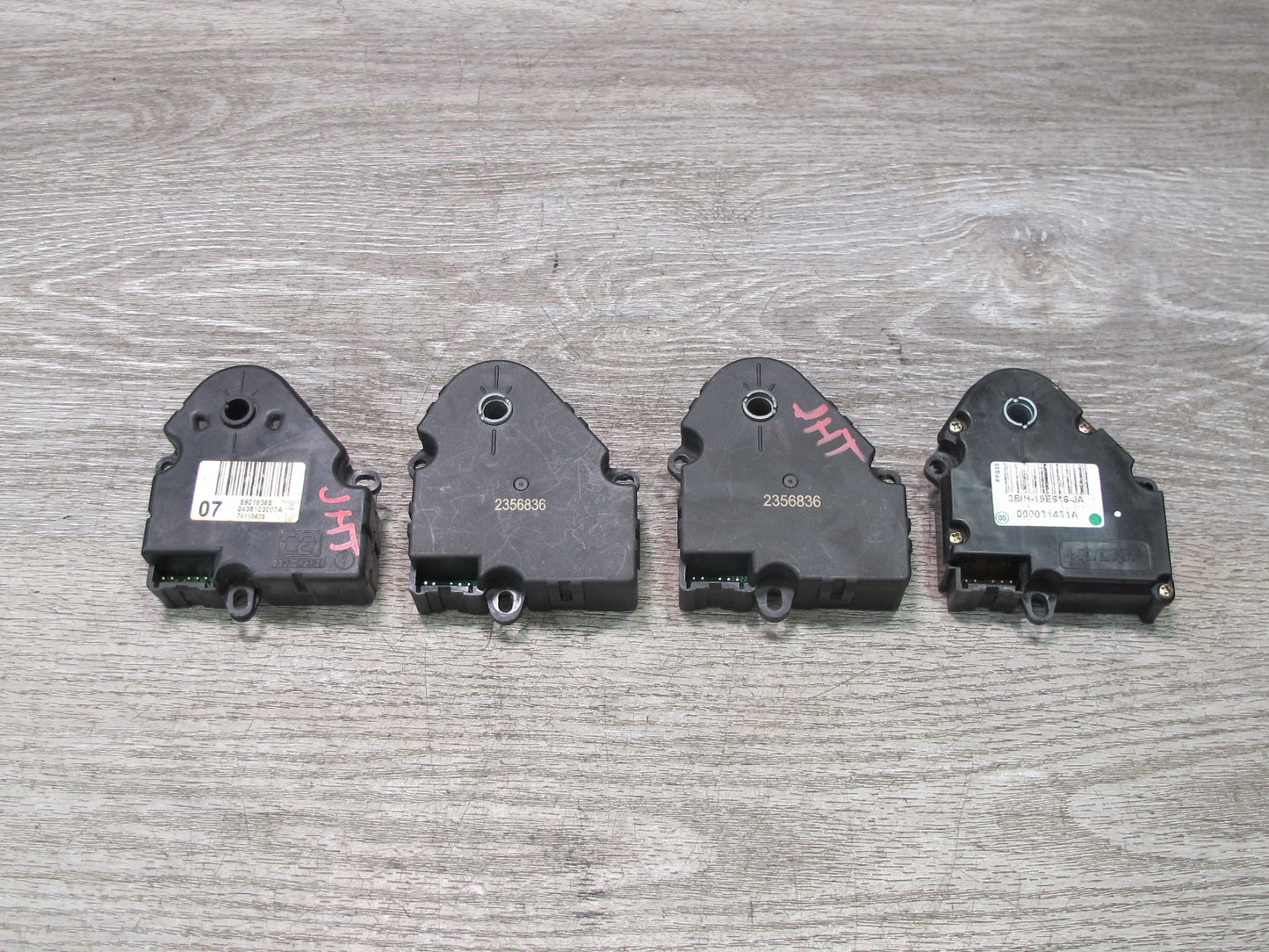 2003-2009 Hummer H2 Hvac A/C Air Heater Door Flap Actuator Motor Set