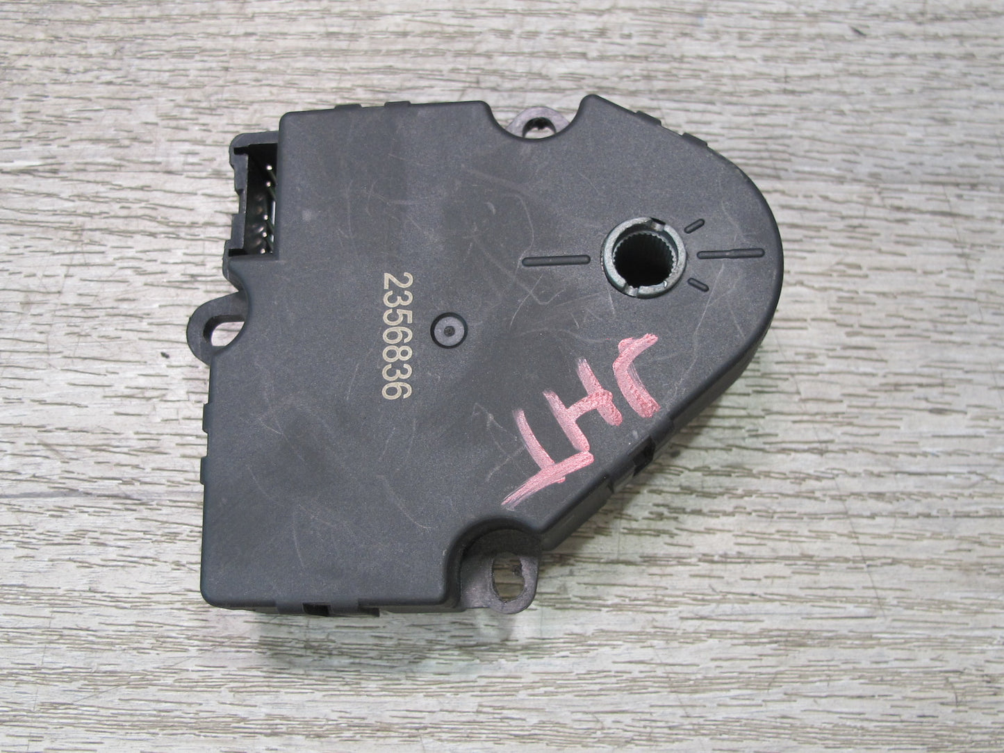 2003-2009 Hummer H2 Hvac A/C Air Heater Door Flap Actuator Motor Set