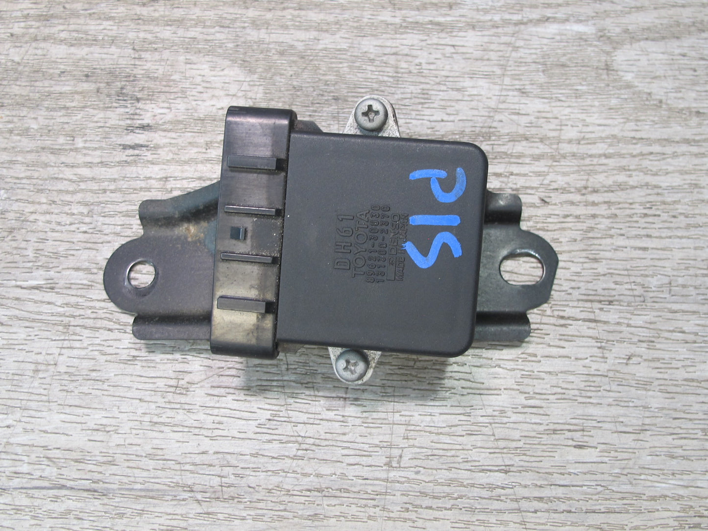 01-05 Lexus SC300 GS300 IS300 Ignition Igniter Control Module 89621-30030 OEM