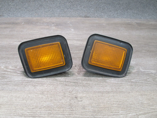 2003-2009 Hummer H2 Front Left & Right Turn Signal Parking Light Lamp Set of 2