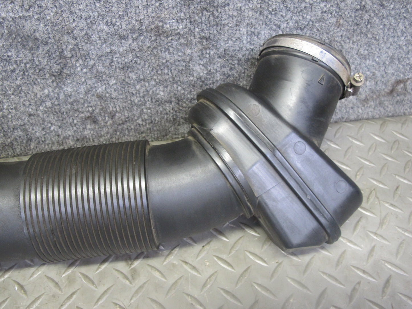 2000-2004 Porsche Boxster 986 Manual Trans Engine Air Intake Hose Tube Pipe