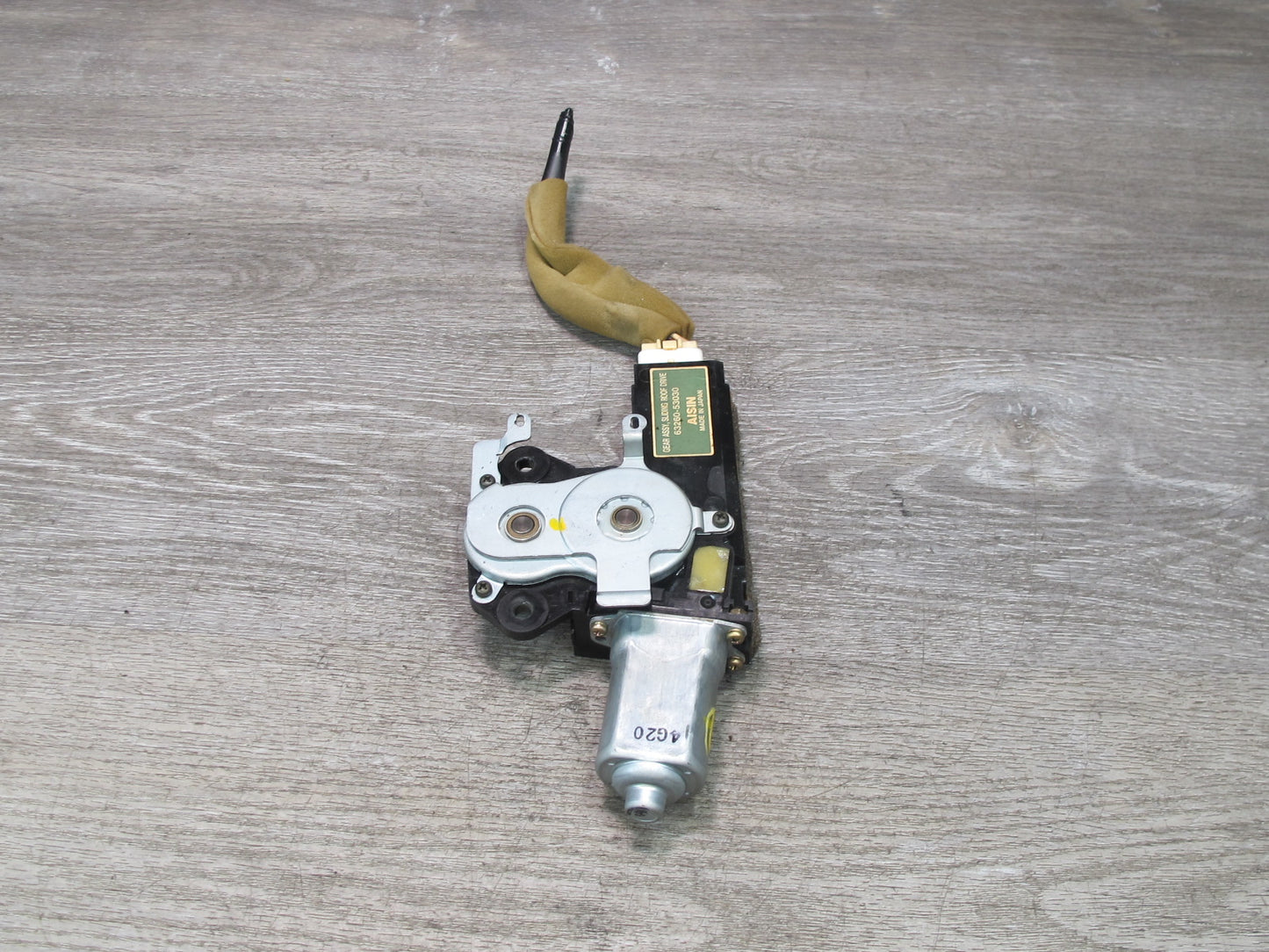 01-05 Lexus JCE10L IS300 Sunroof Motor Drive Unit 63260-53030 OEM
