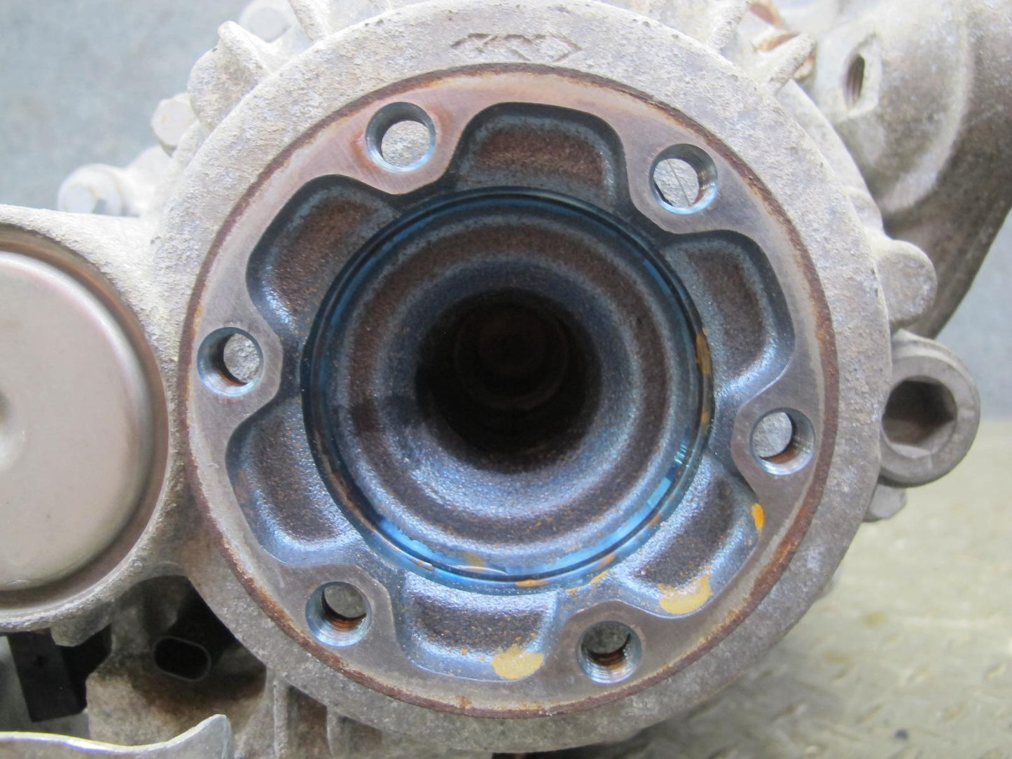 2010-2013 BMW E70 E71 X5M X6M AWD Rear Differential Carrier 3.91 Ratio 96k Miles