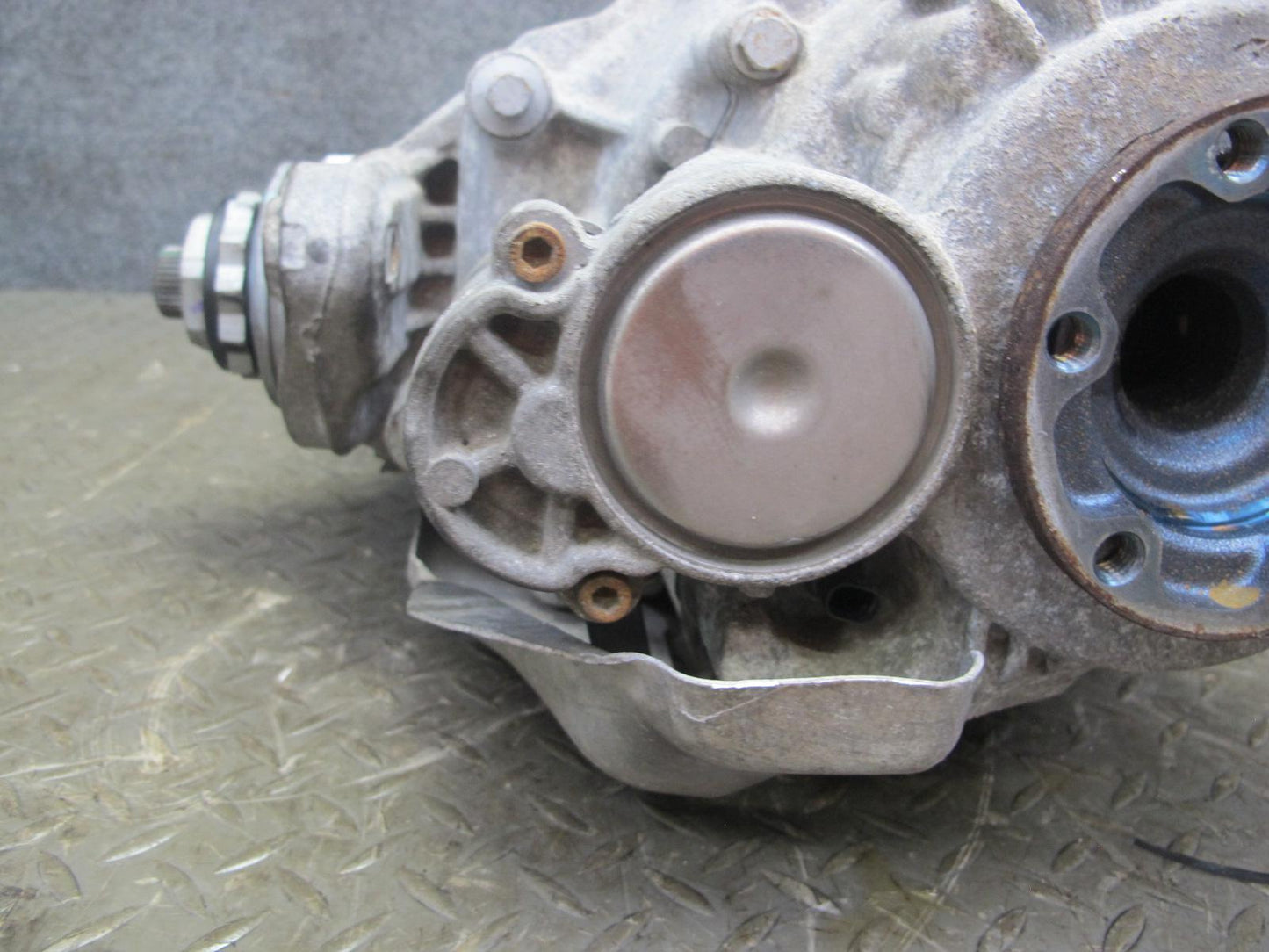 2010-2013 BMW E70 E71 X5M X6M AWD Rear Differential Carrier 3.91 Ratio 96k Miles