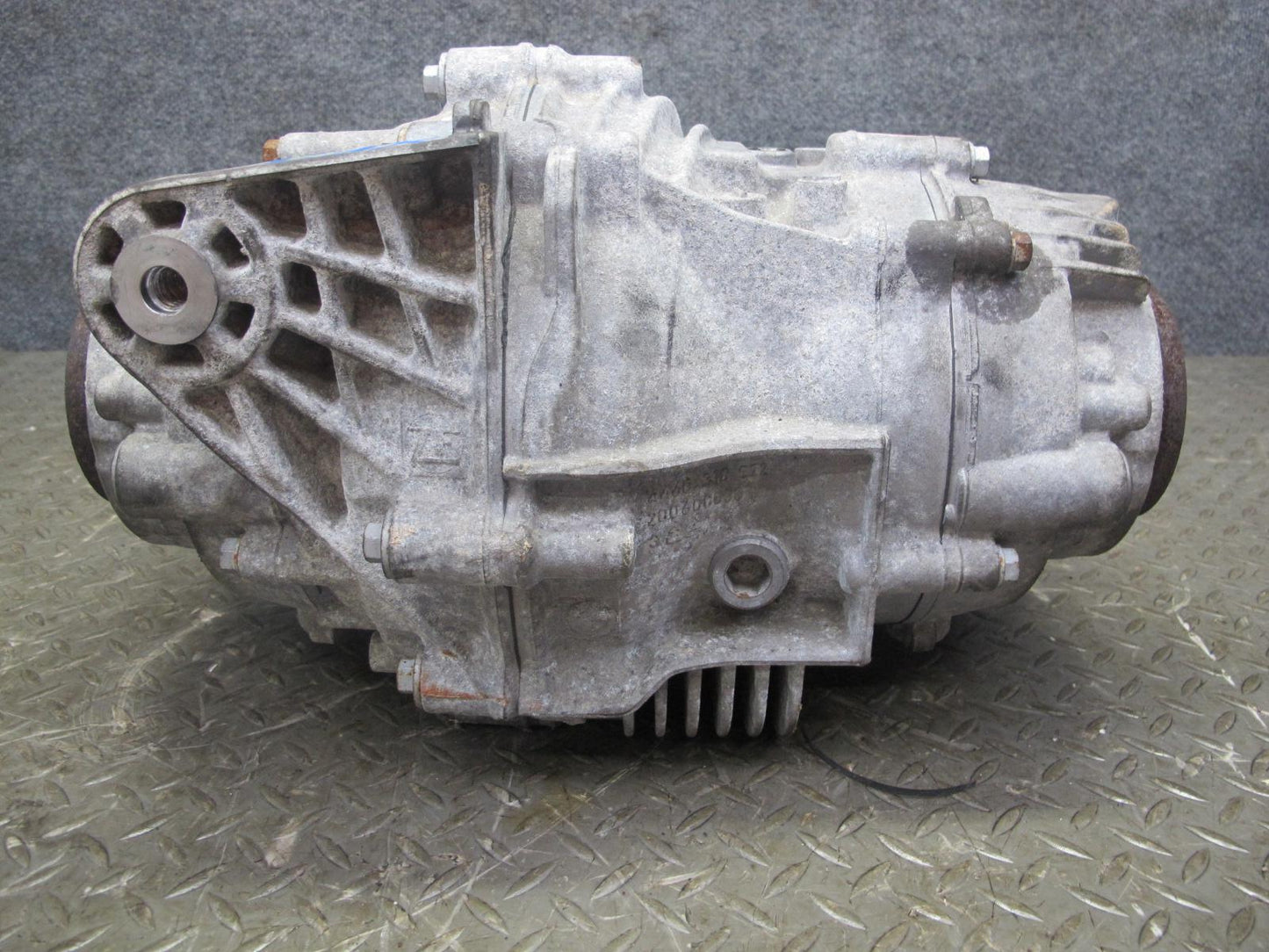 2010-2013 BMW E70 E71 X5M X6M AWD Rear Differential Carrier 3.91 Ratio 96k Miles