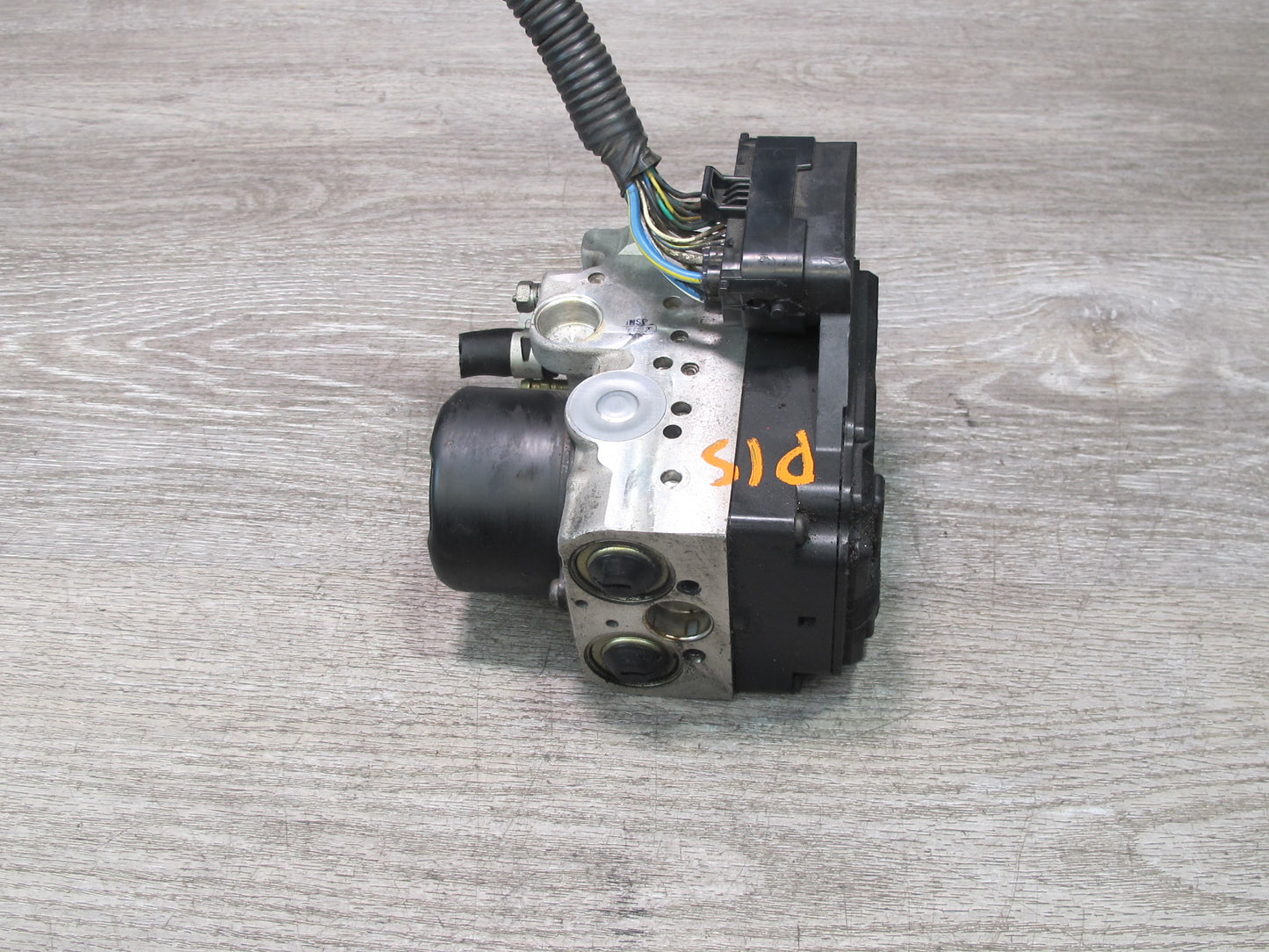 02-05 Lexus JCE10L IS300 Anti Lock Brake ABS Pump Module 44540-53020 OEM