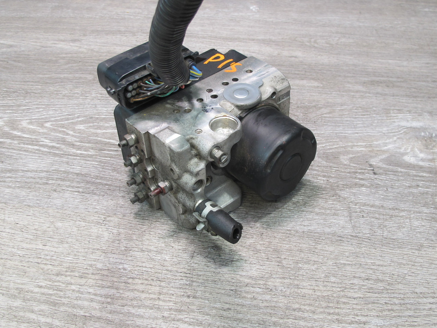 02-05 Lexus JCE10L IS300 Anti Lock Brake ABS Pump Module 44540-53020 OEM