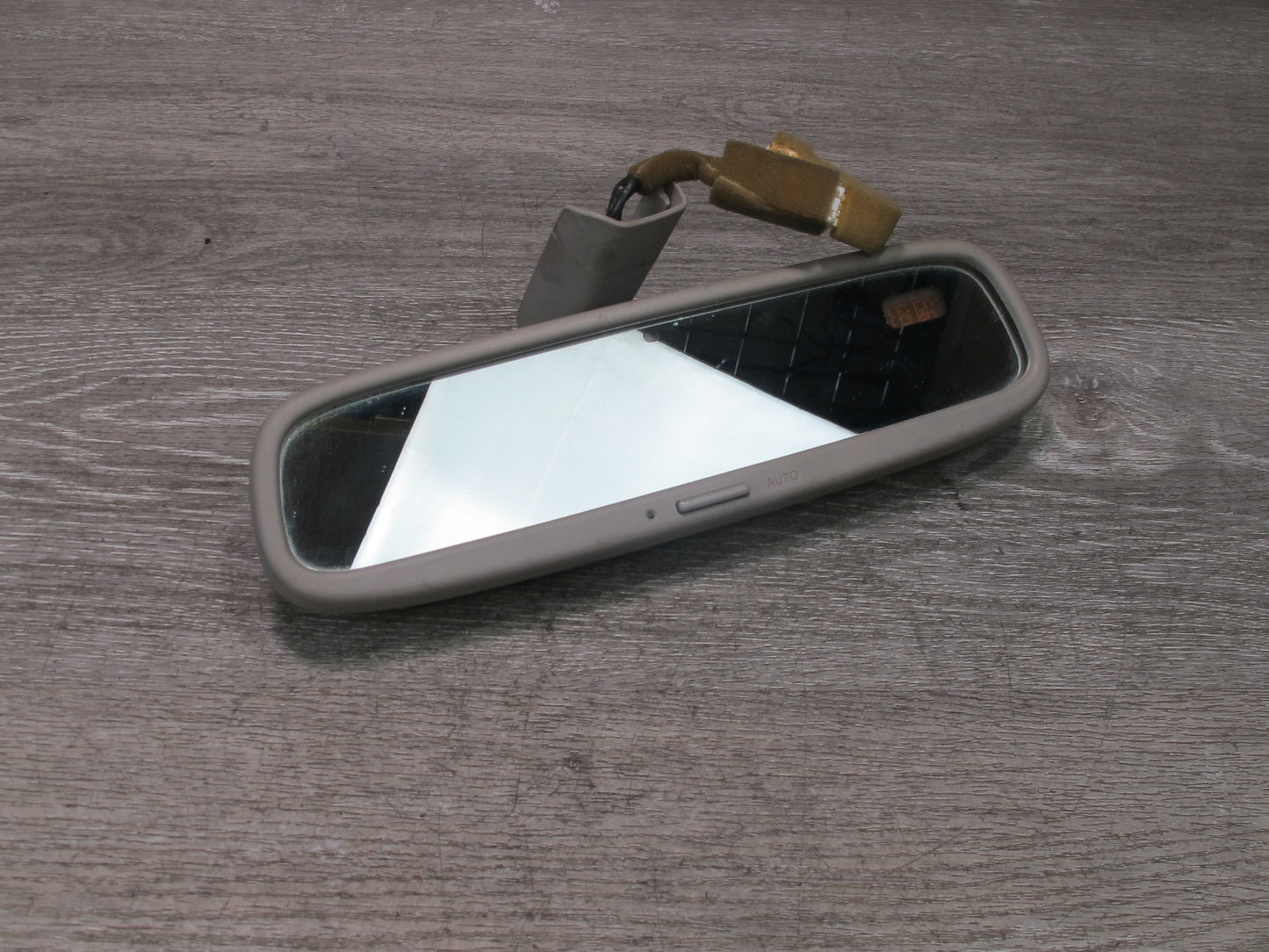 02-05 Lexus JCE10L IS300 Auto Dimm Interior Rear View Mirror w Compass OEM