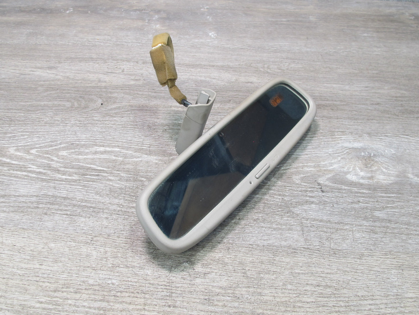 02-05 Lexus JCE10L IS300 Auto Dimm Interior Rear View Mirror w Compass OEM