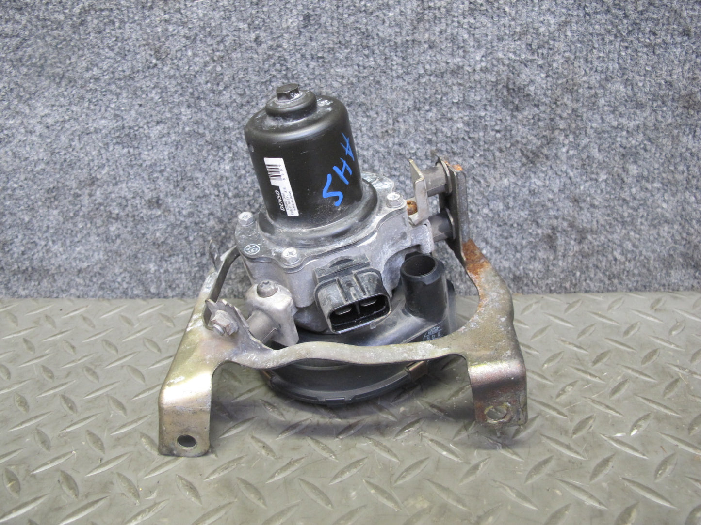 00-03 Honda S2000 2.0L Secondary Air Injection Pump 125600-0061 OEM