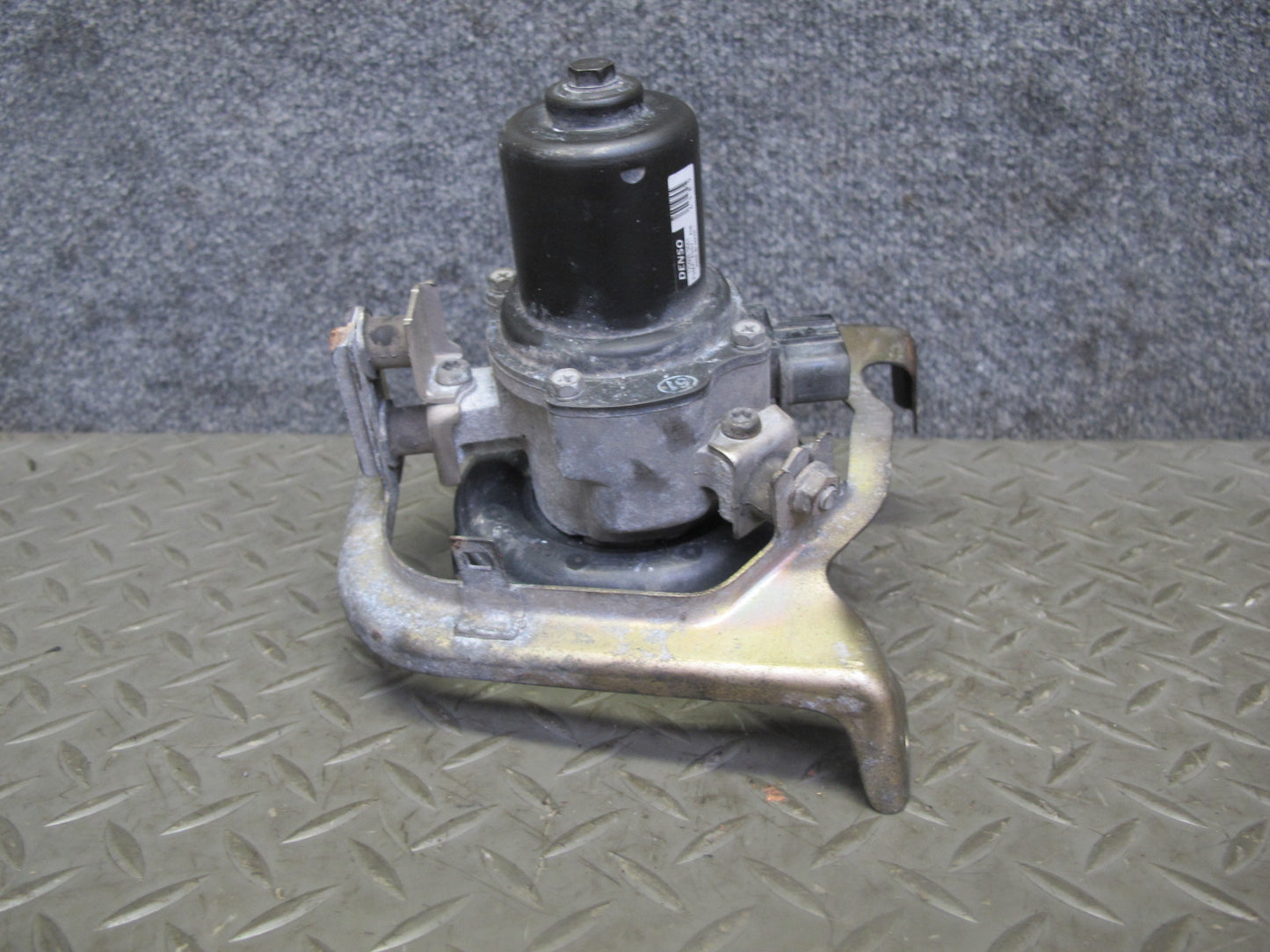 00-03 Honda S2000 2.0L Secondary Air Injection Pump 125600-0061 OEM