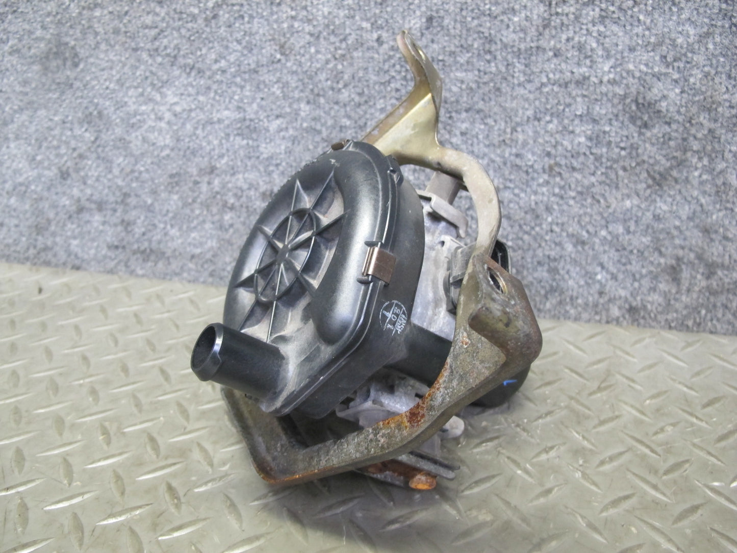 00-03 Honda S2000 2.0L Secondary Air Injection Pump 125600-0061 OEM