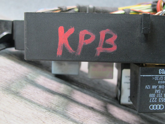 2000-2004 Porsche Boxster 986 Junction Fuse Relay Box Module Unit