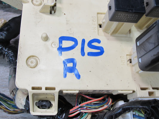 02-05 Lexus JCE10L IS300 Right Junction Fuse Relay Box OEM