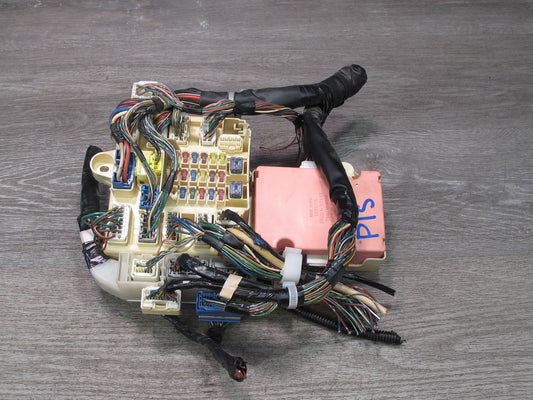 02-05 Lexus IS300 JCE10L Left Junction Fuse Relay Box w Multiplex Module OEM