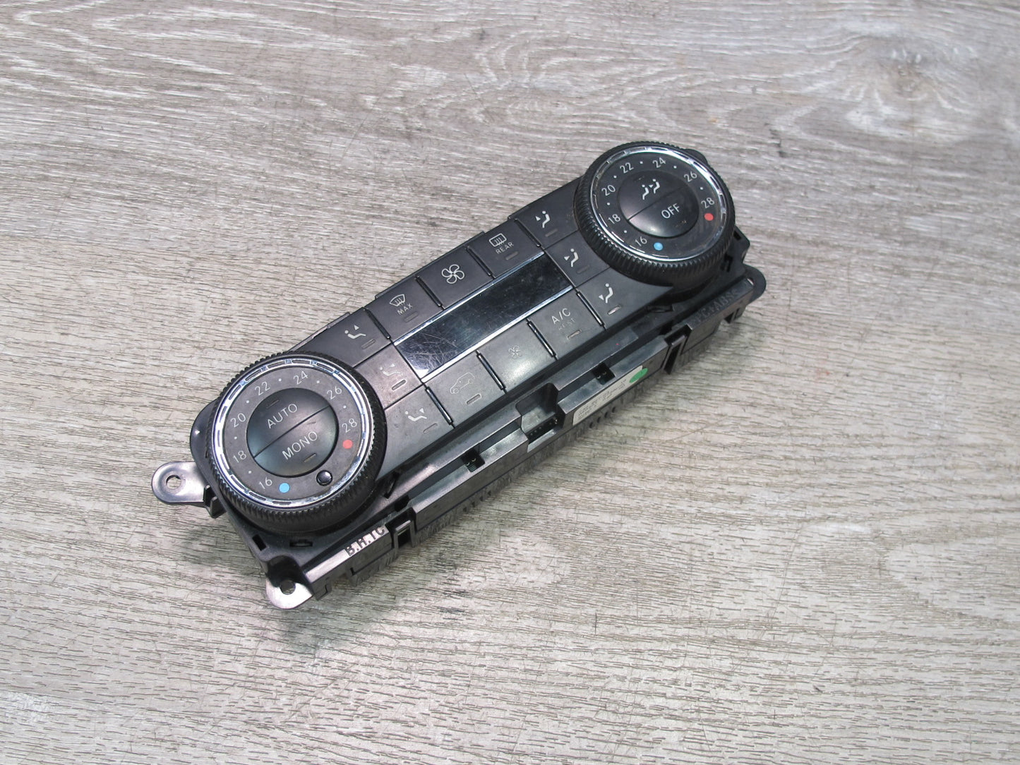 06-11 Mercedes W251 W164 R-class ML63 AMG Front Climate Control Switch Panel OEM