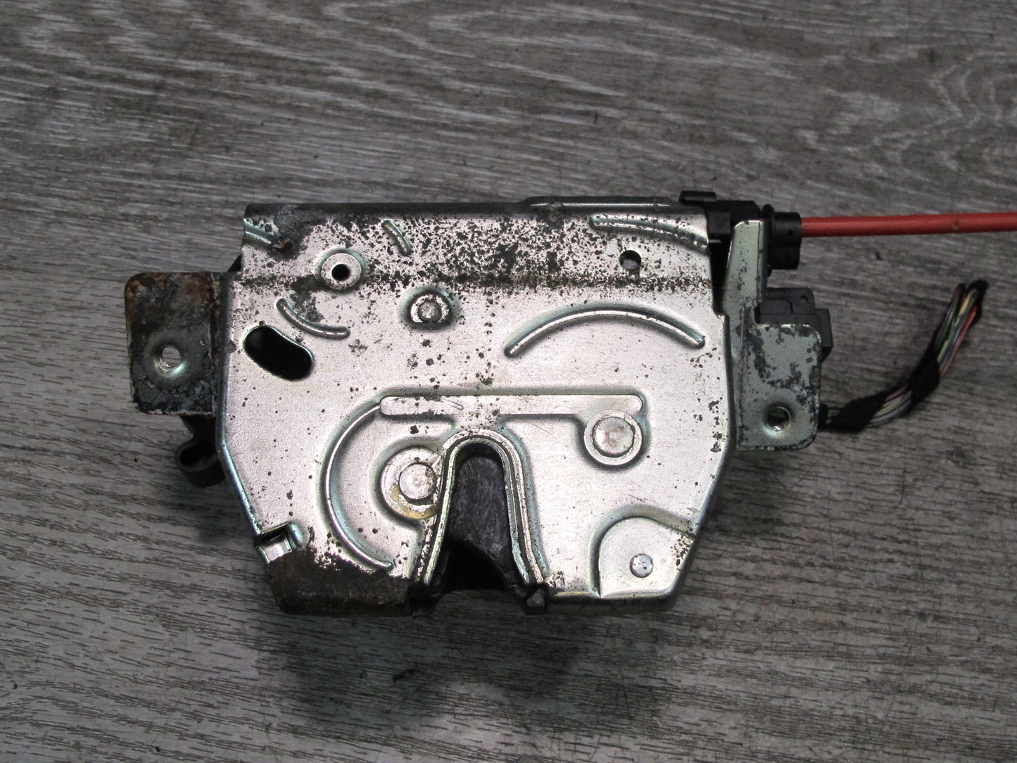 06-11 Mercedes W164 ML Rear Trunk Lid Lock Latch Actuator w Lock Mechanism OEM
