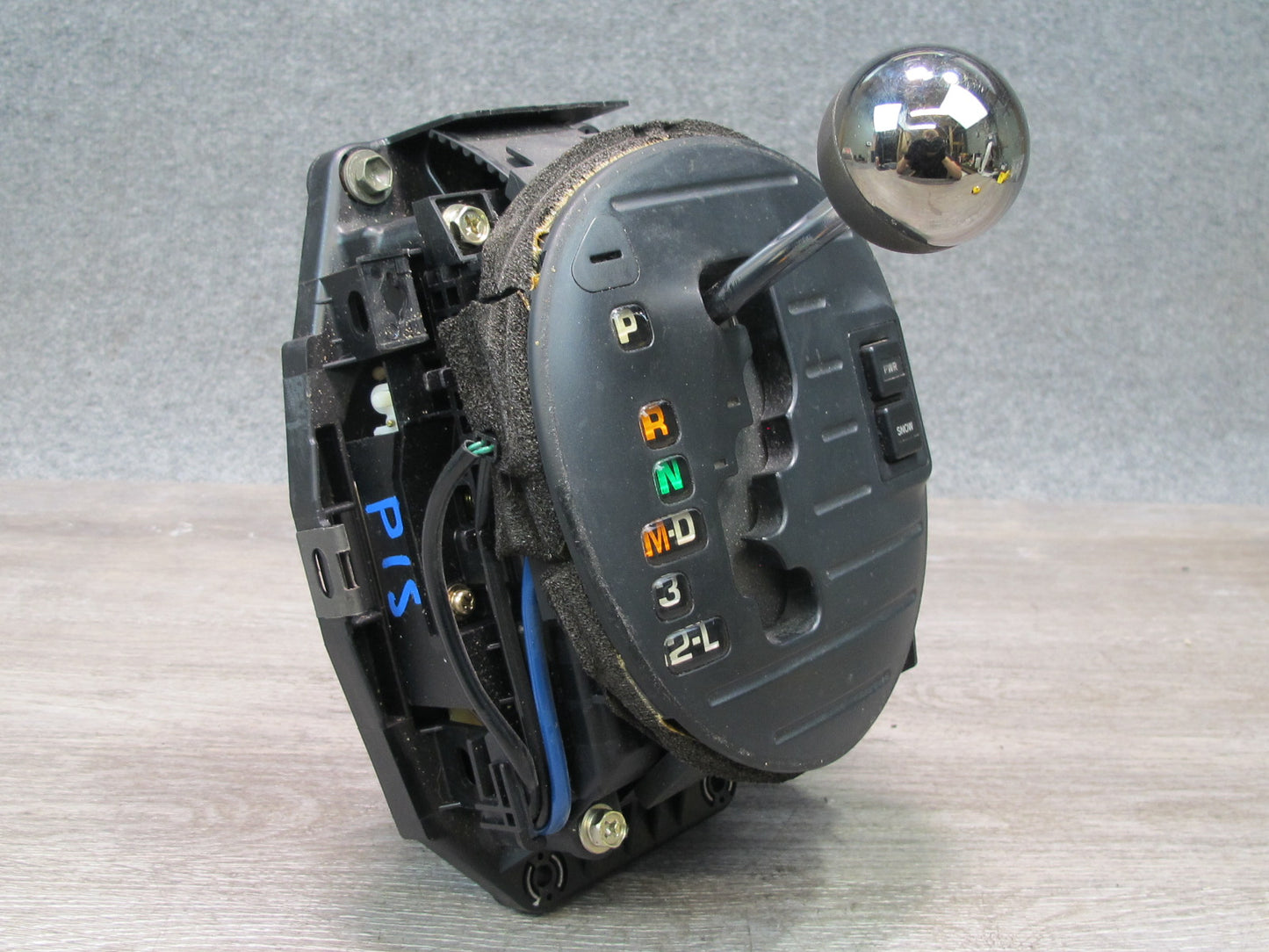 01-05 Lexus JCE10L IS300 A/T Automatic Transmission Gear Shifter w Knob OEM