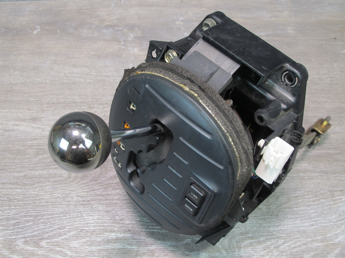 01-05 Lexus JCE10L IS300 A/T Automatic Transmission Gear Shifter w Knob OEM