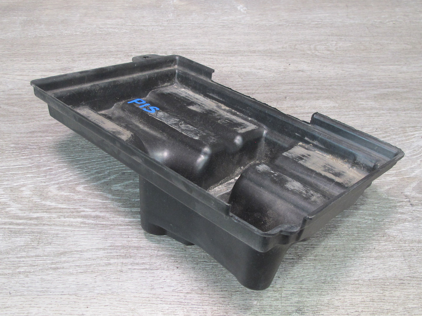 01-05 Lexus JCE10L IS300 Battery Tray Holder Bracket Set OEM