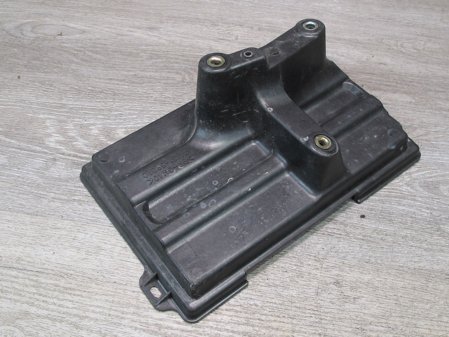 01-05 Lexus JCE10L IS300 Battery Tray Holder Bracket Set OEM