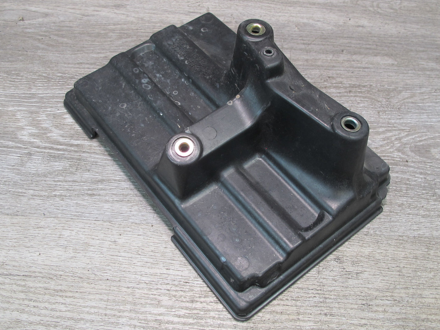 01-05 Lexus JCE10L IS300 Battery Tray Holder Bracket Set OEM