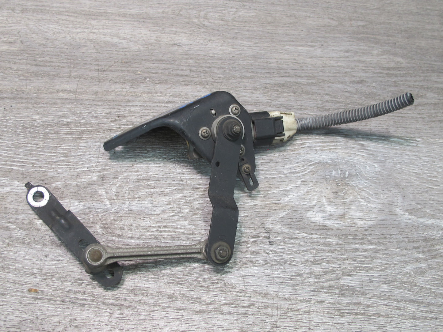 01-05 Lexus JCE10L IS300 Front & Rear Suspension Height Level Sensor Set OEM