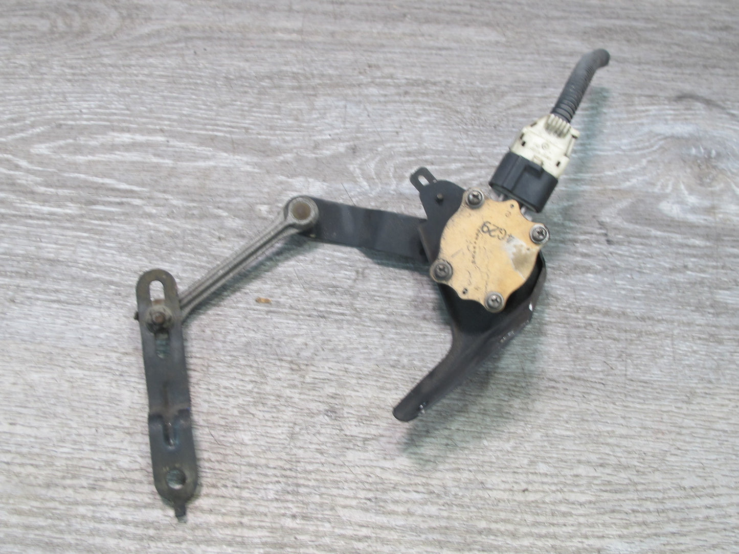 01-05 Lexus JCE10L IS300 Front & Rear Suspension Height Level Sensor Set OEM