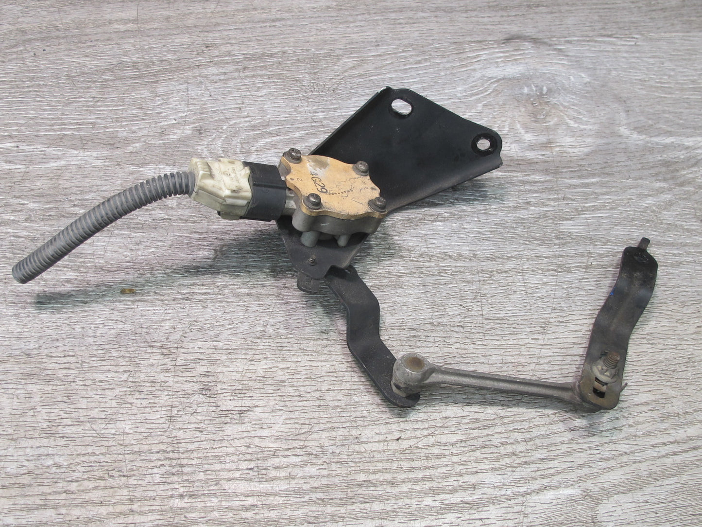 01-05 Lexus JCE10L IS300 Front & Rear Suspension Height Level Sensor Set OEM