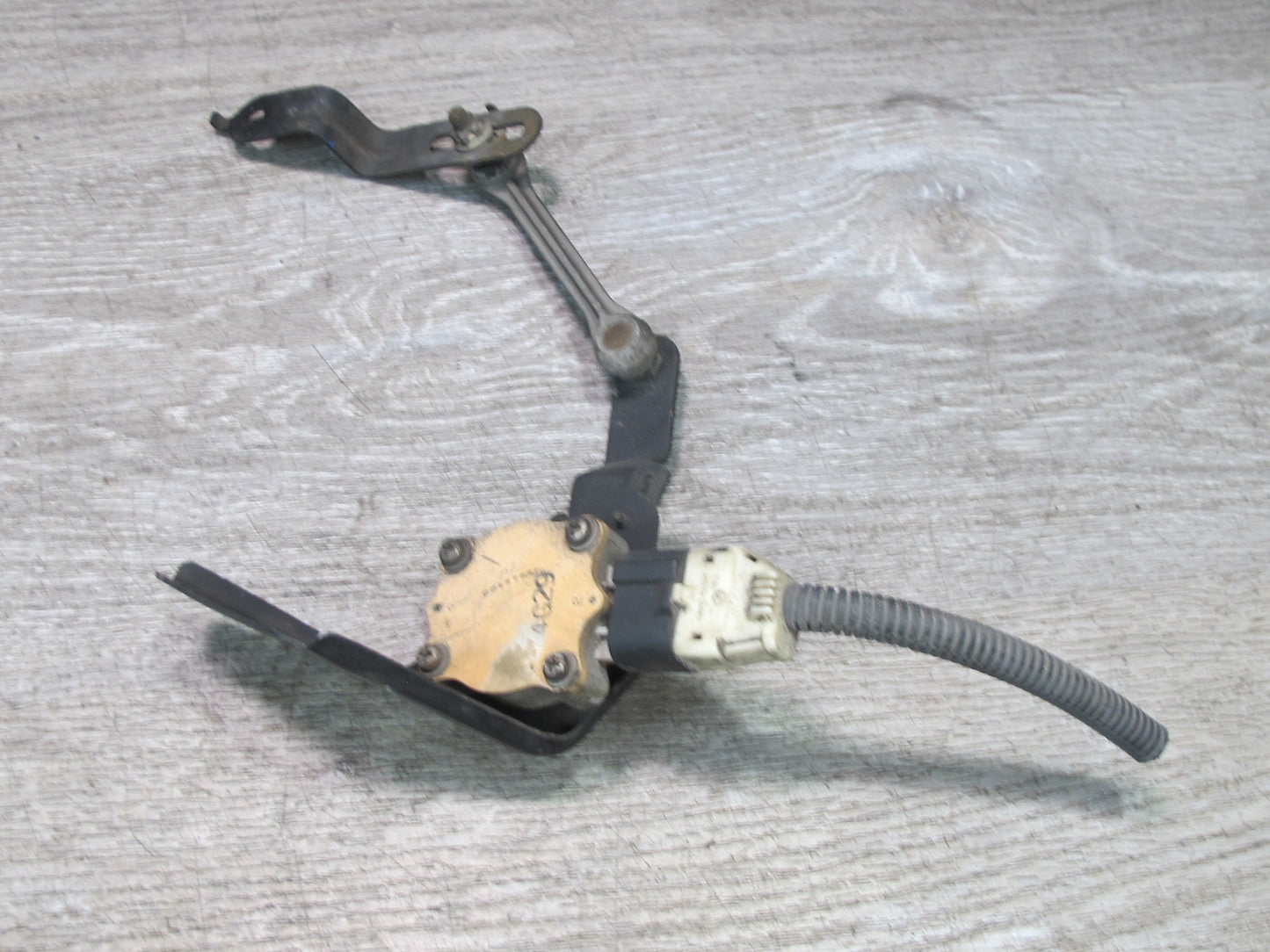 01-05 Lexus JCE10L IS300 Front & Rear Suspension Height Level Sensor Set OEM