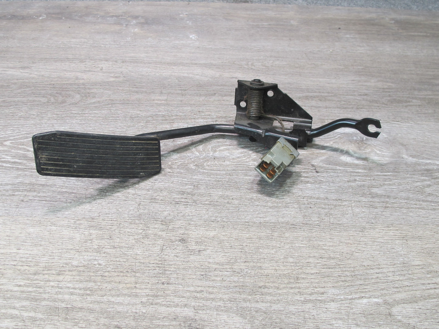 84-85 Mazda RX7 FB A/T Gas Accelerator Throttle Pedal OEM