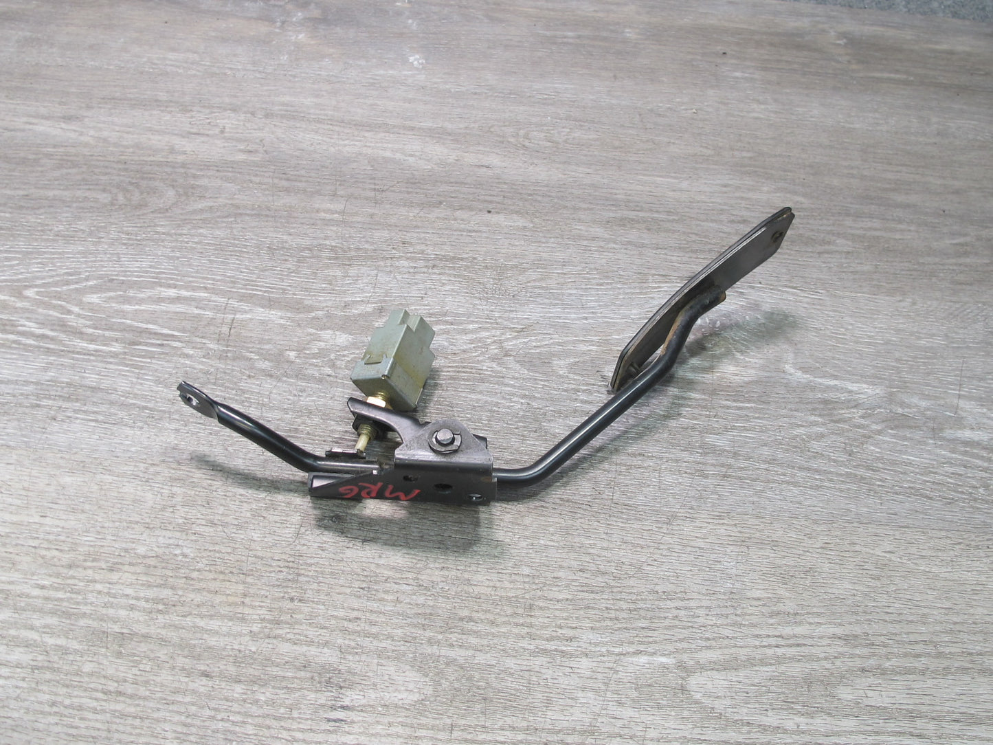 84-85 Mazda RX7 FB A/T Gas Accelerator Throttle Pedal OEM