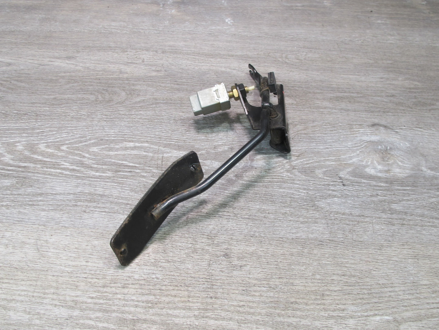 84-85 Mazda RX7 FB A/T Gas Accelerator Throttle Pedal OEM