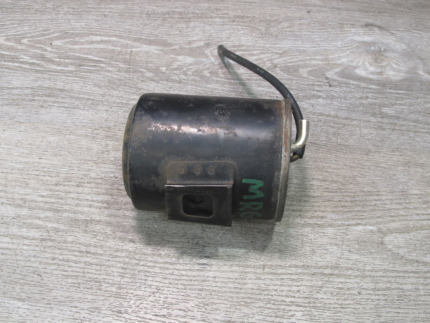 84-85 Mazda RX7 FB Fuel Evap Vapor Charcoal Canister OEM