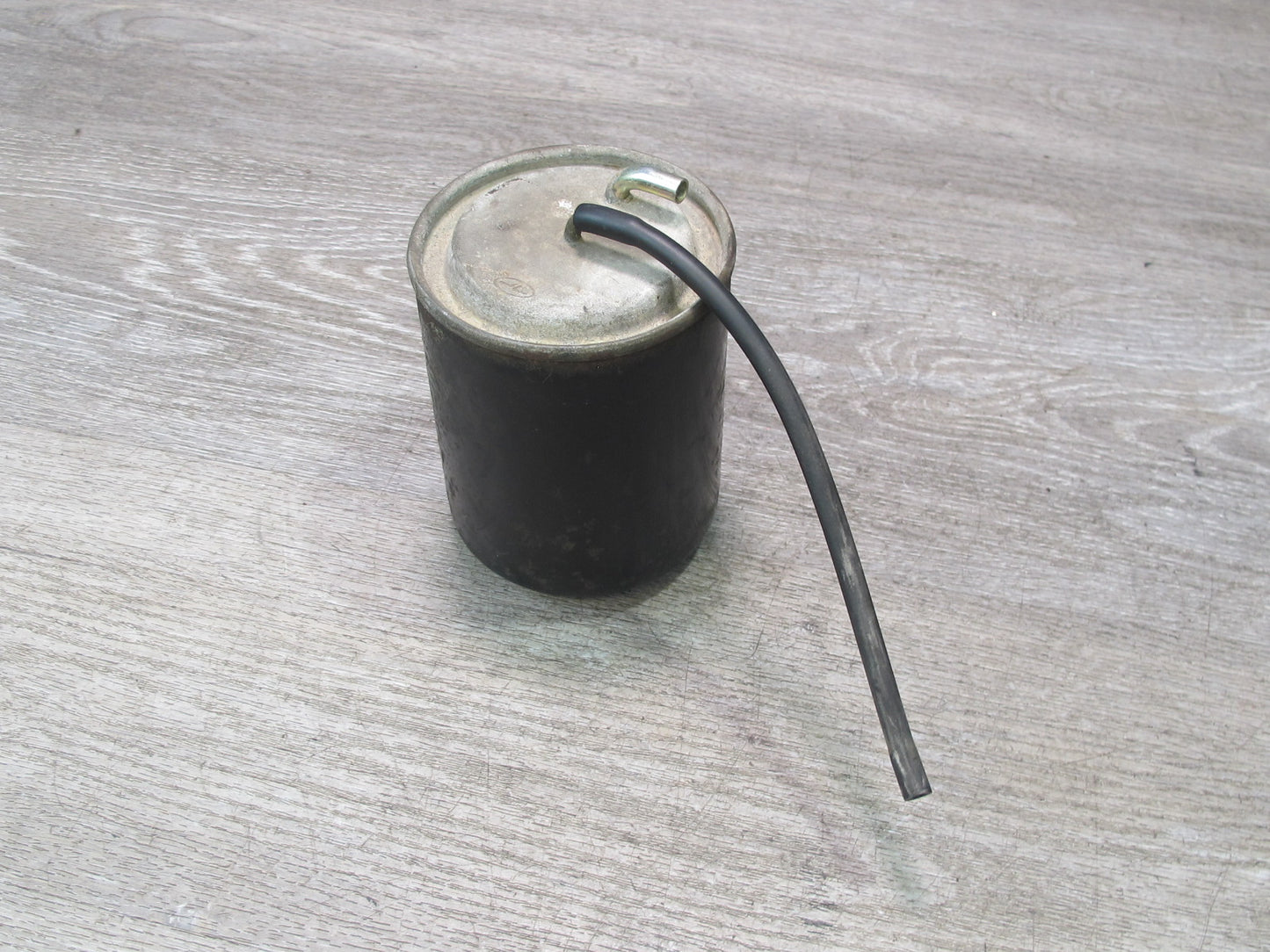 84-85 Mazda RX7 FB Fuel Evap Vapor Charcoal Canister OEM
