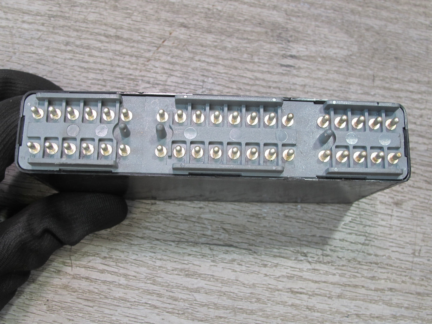 86-89 Mercedes R107 560SL Light Lamp Control Module 1075420132 OEM