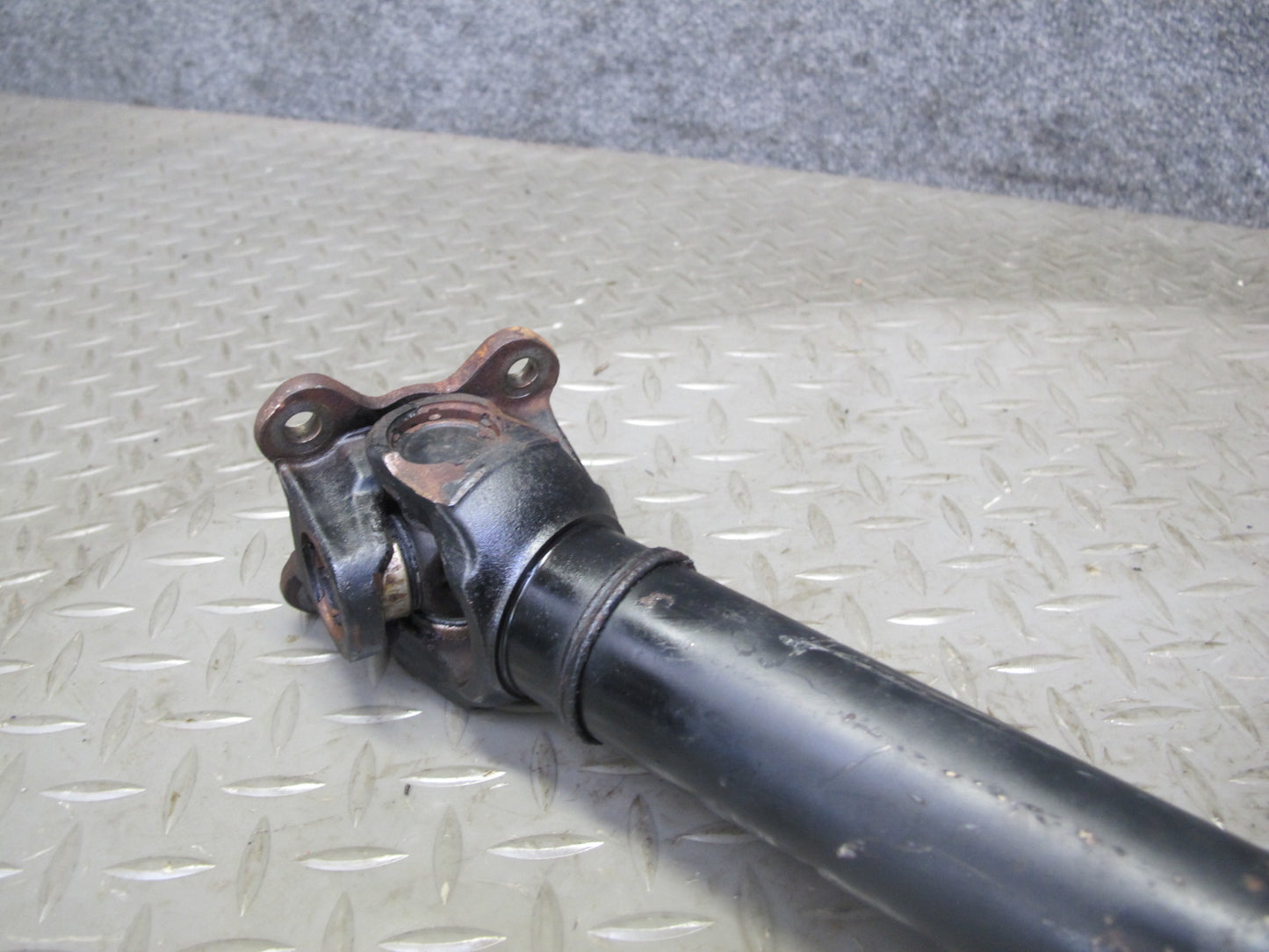 2010-2013 BMW E70 E71 X5M X6M AWD A/T Front Driveshaft Drive Shaft