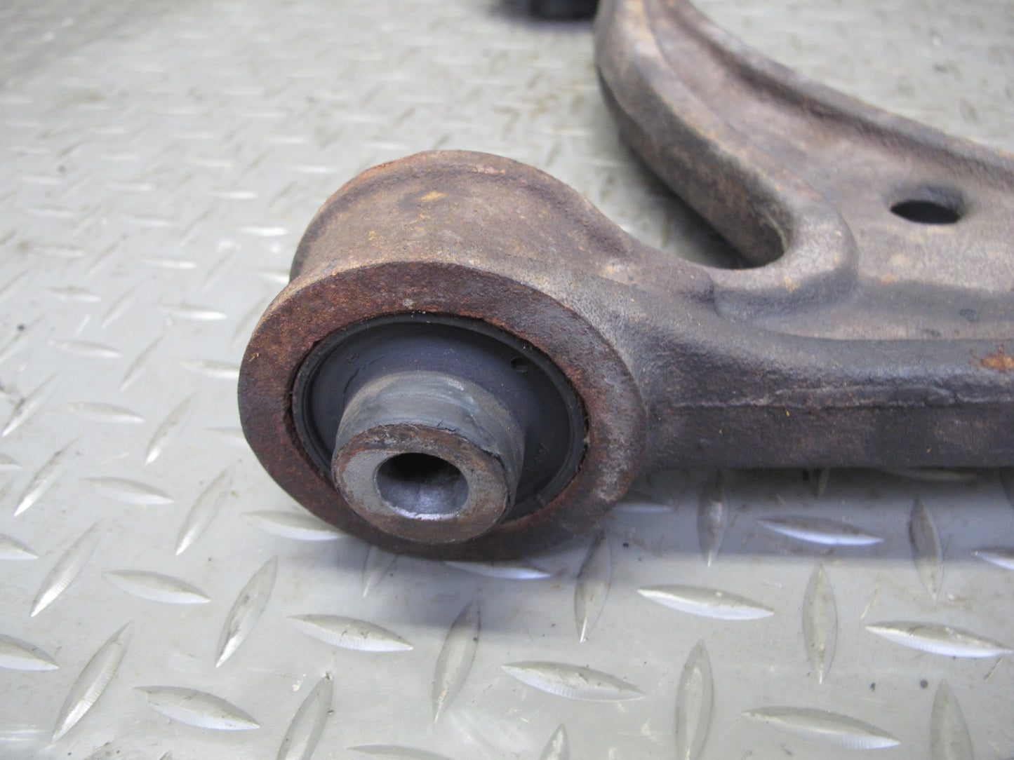 00-03 Honda S2000 Set of 2 Front Left Upper & Lower Control Arm OEM