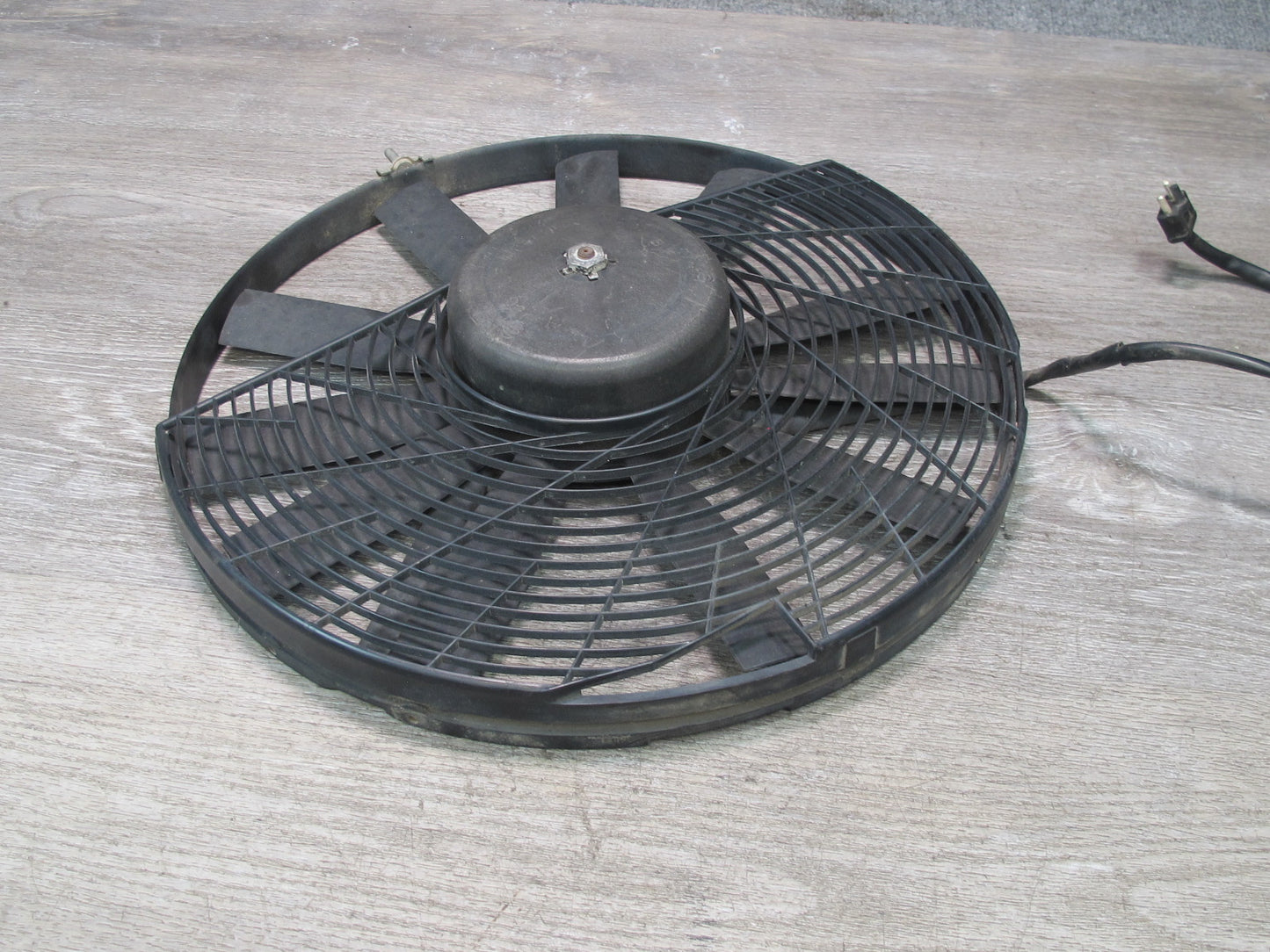 86-89 Mercedes R107 560SL Engine Cooling Radiator Auxiliary Fan Motor OEM