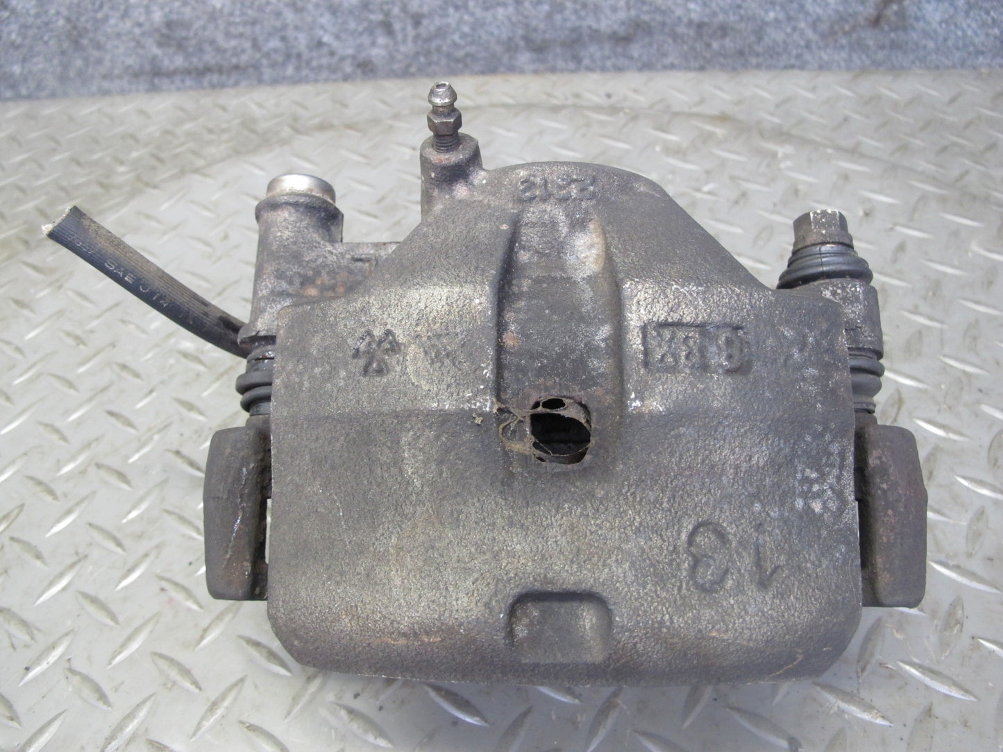 86-90 Toyota Supra MK3 Set of 2 Front Left & Right Brake Caliper 71K Miles OEM