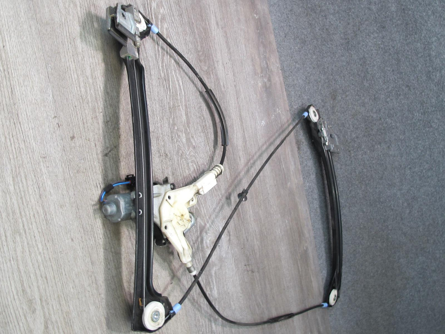 01-06 BMW E46 Coupe Convertible Right Door Window Regulator w Motor OEM