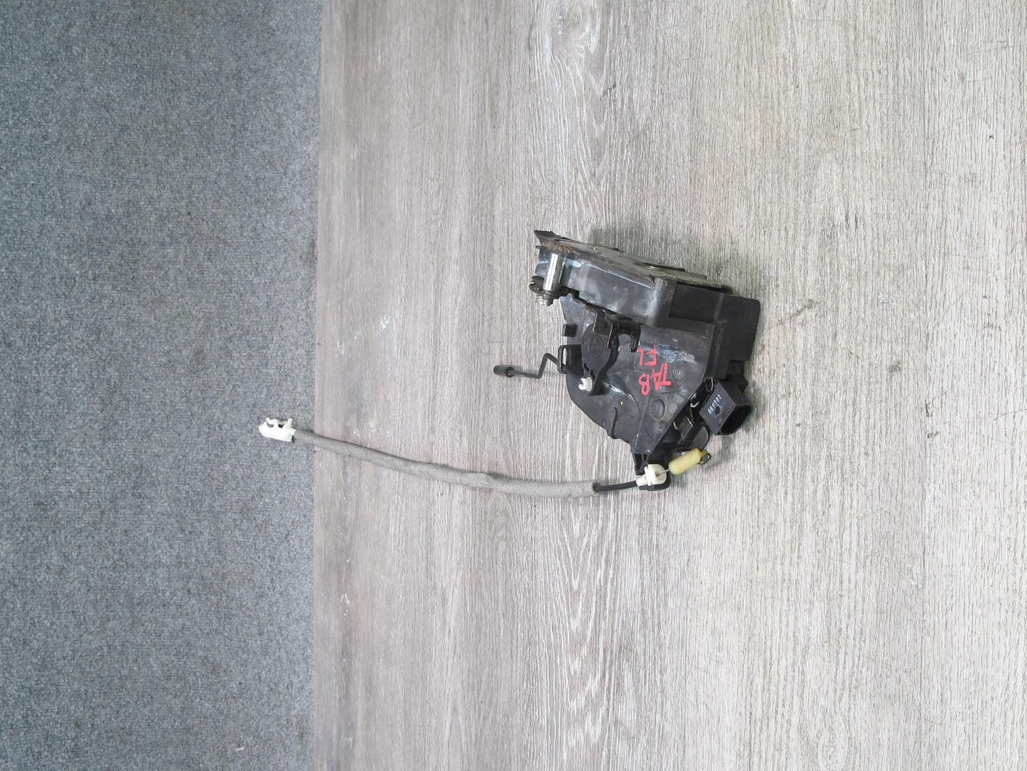 01-06 BMW E46 3-SERIES Coupe Convertible Left Door Lock Latch Actuator OEM