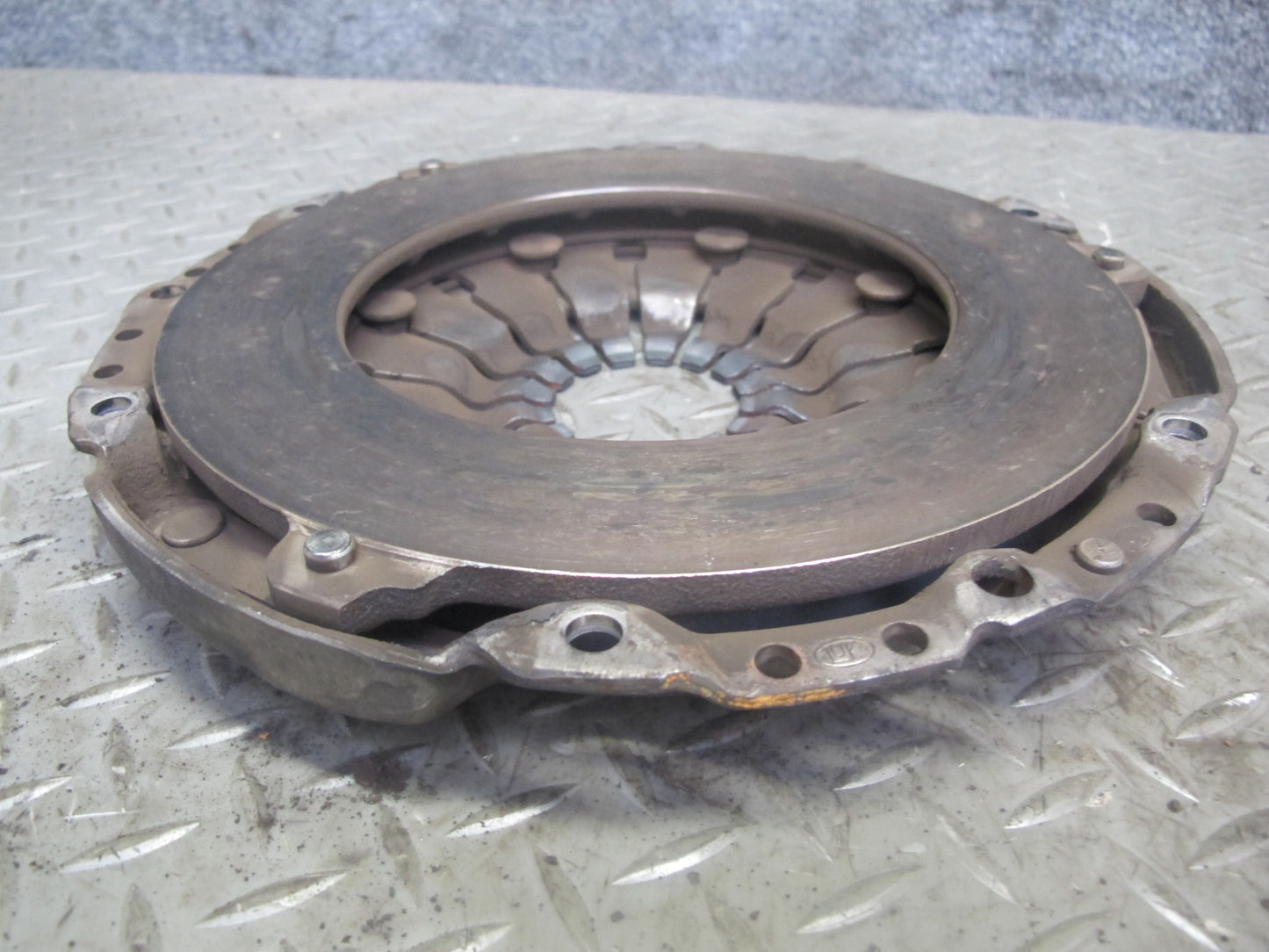96-99 BMW E36 328i M52 M/T Manual Flywheel Clutch Pressure Plate Bolt Set OEM
