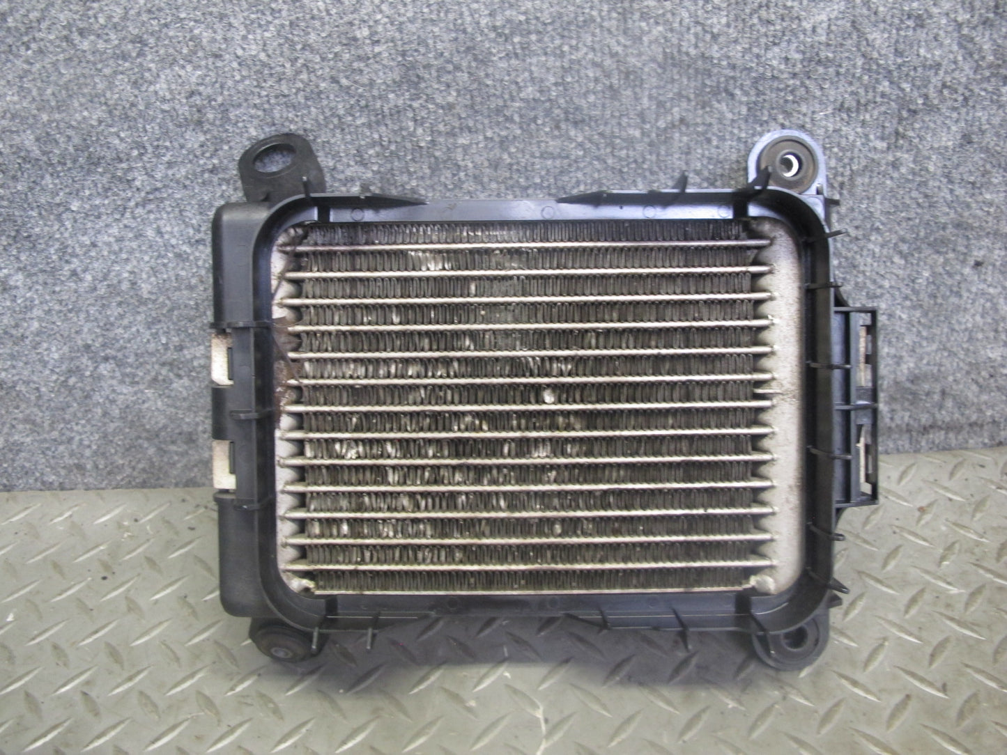 14-15 BMW F30 F31 F32 F33 F34 N55 Engine Oil Cooler 7618360 OEM
