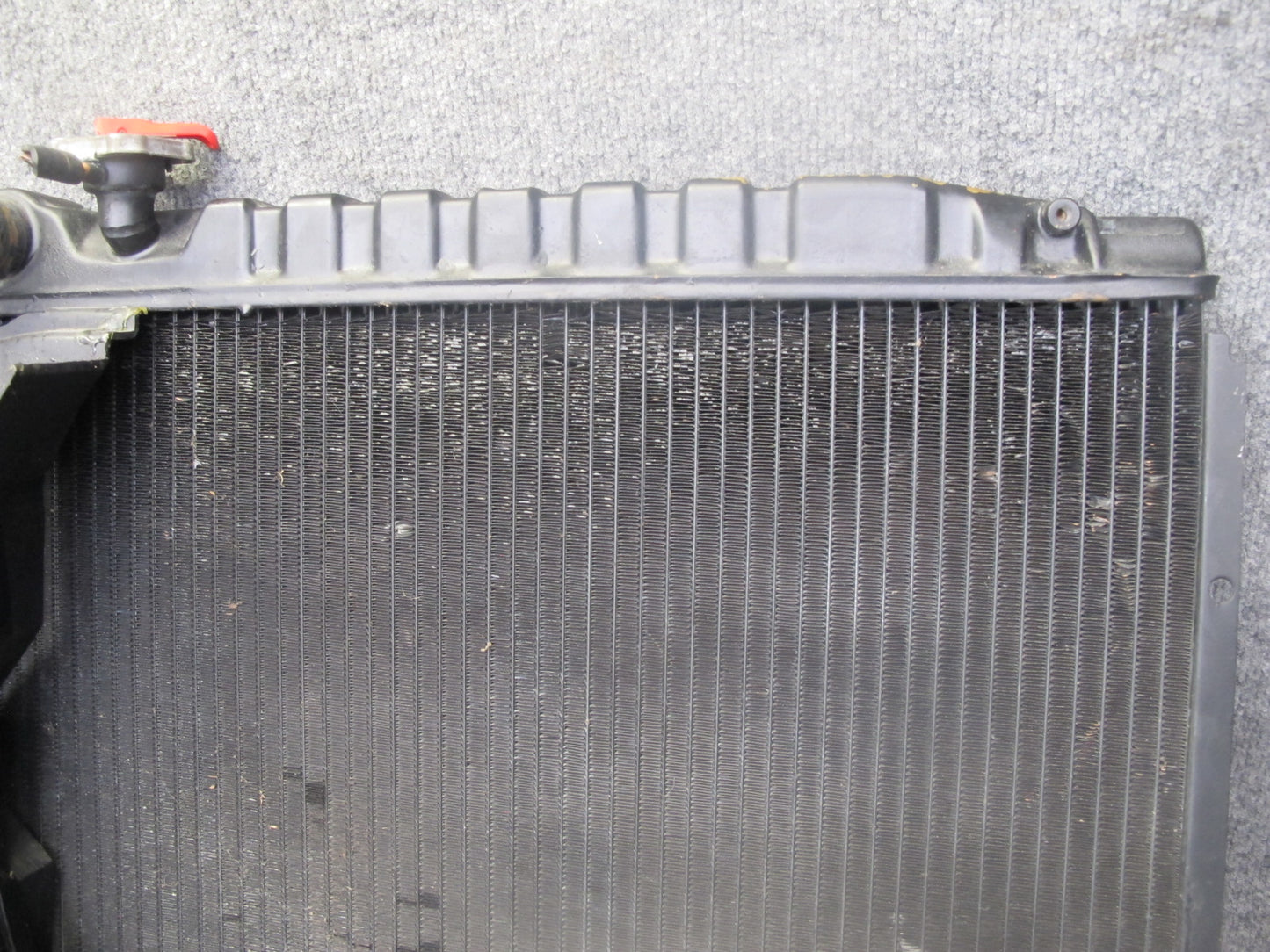 89-92 Toyota Supra MK3 MA70L 7MGE NON Turbo A/T Radiator w Dual Cooling Fan OEM