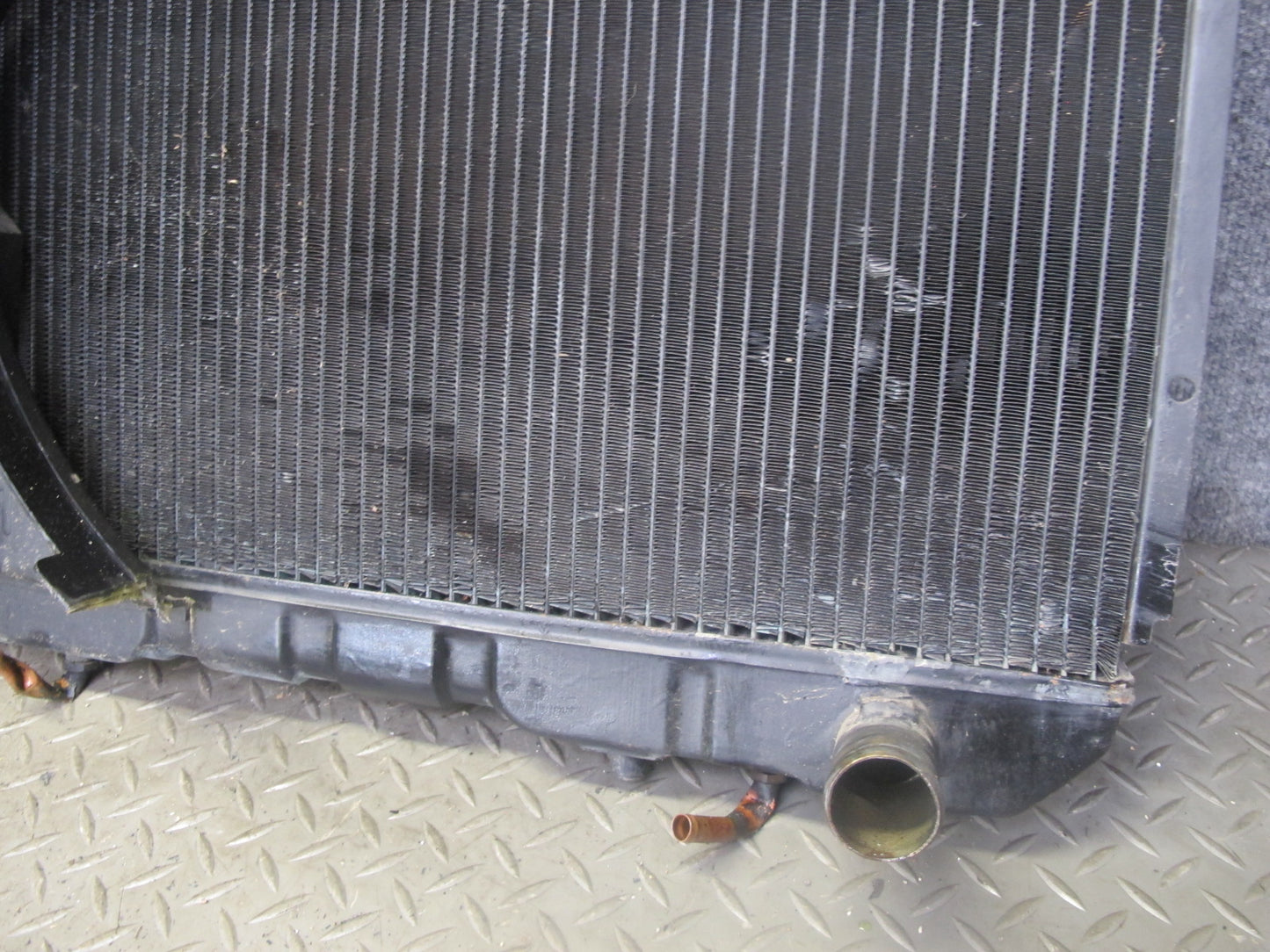 89-92 Toyota Supra MK3 MA70L 7MGE NON Turbo A/T Radiator w Dual Cooling Fan OEM