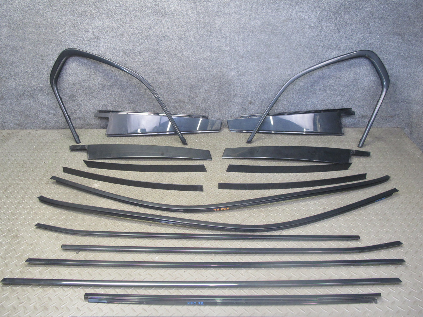 2007-2013 BMW E70 X5 Front & Rear High Gloss Shadowline Trim Set
