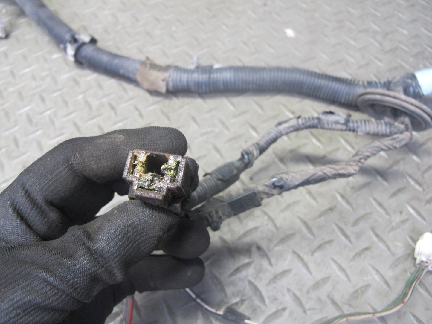 86-90 Toyota Supra MK3 7MGE Engine Bay Wire Wiring Harness w Fuse Relay Box OEM
