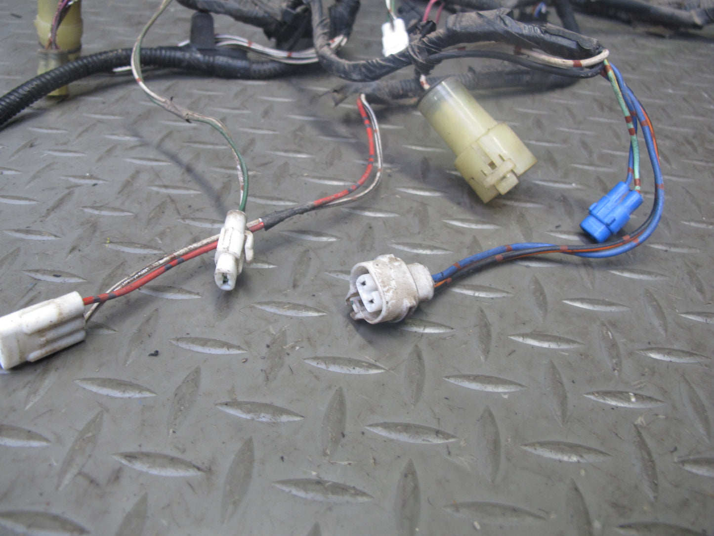 86-90 Toyota Supra MK3 7MGE Engine Bay Wire Wiring Harness w Fuse Relay Box OEM